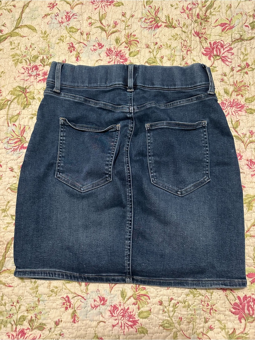 Cosmic Blue Love Women's Pull On Skirt Size 28 Stretch Denim - Picture 2 of 5